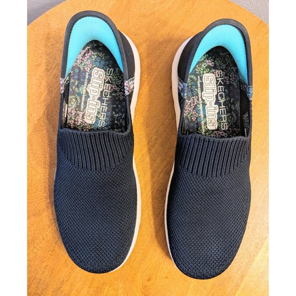 Skechers go walk
